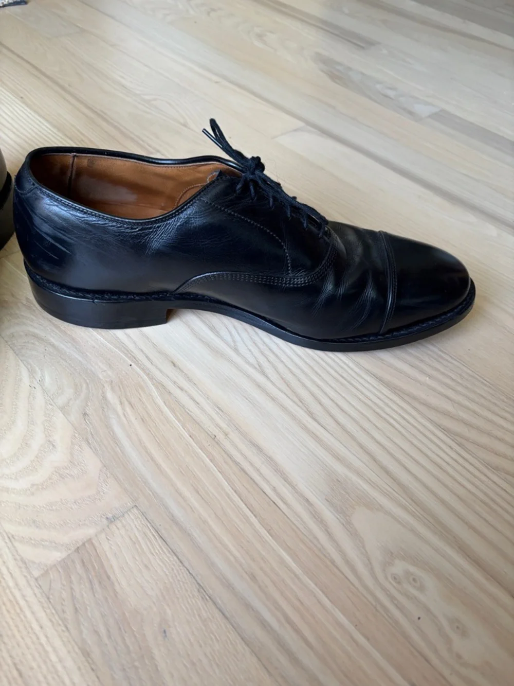 Allen Edmonds Park Avenue Black Cap-Toe Oxford Shoes